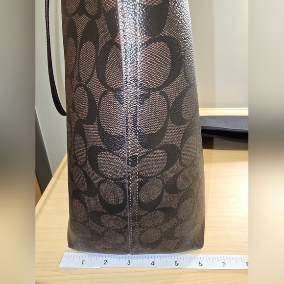 COACH F36658 Black & Brown Signature PVC Reversible City Tote With Pouch